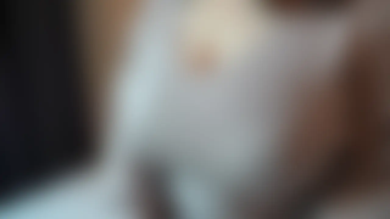 3【もちもちの爆乳を好きに使わせてもらうパイズリ】

マイキロビキニを着てもらい
もちもちの爆乳を乳オナホ化しました！

両手が空く分、乳首責めも同時にされ
気持ち良過ぎて頭真っ白です...
（ここだけの話、普段のパイズリもこれでイクことが多い
お気に入りのパイズリです）

ラストは気持ち良さの伝わる大量挟射！

是非ご覧下さい！ (2/2)