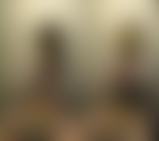 制服の下の大きなおっぱいを揉みしだきながらクリトリスを擦っています。
徐々に激しくなっていく喘ぎ声がいやらしいです。 (2/2)