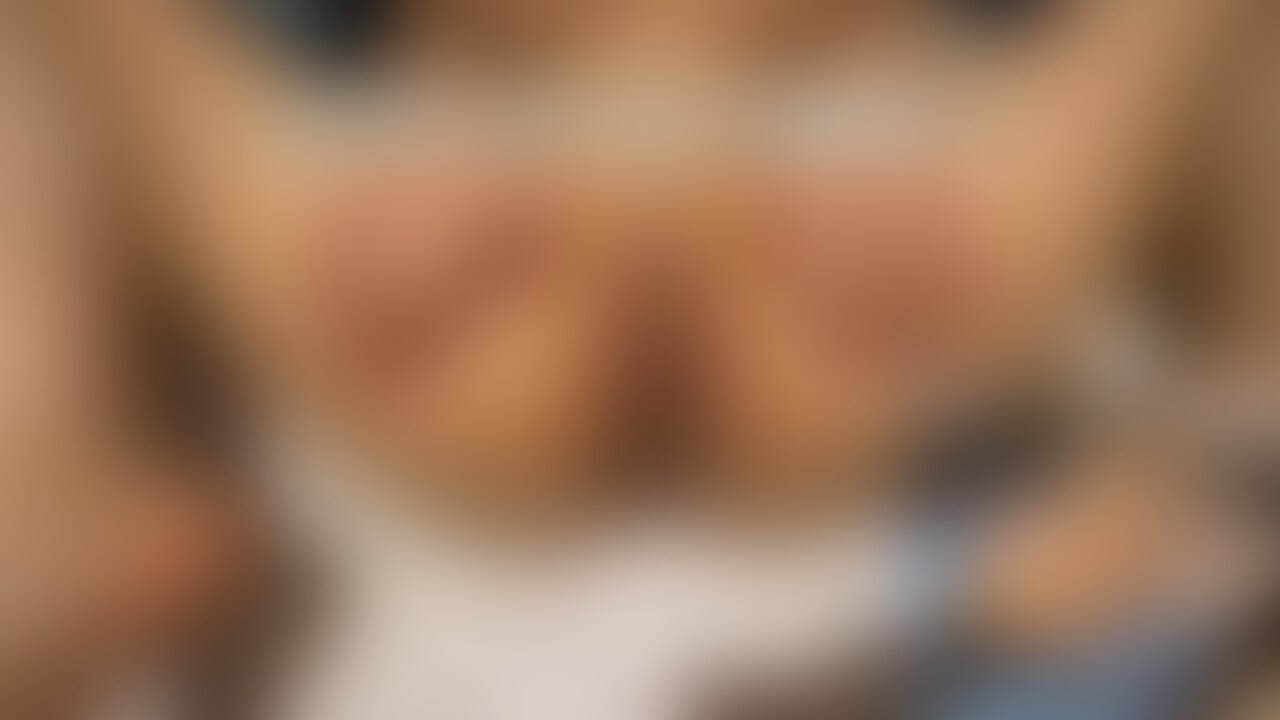仕事納めならぬ、SEX納め♡
背面騎乗位がすごく気持ちよくてハマっちゃった🥰 (2/2)