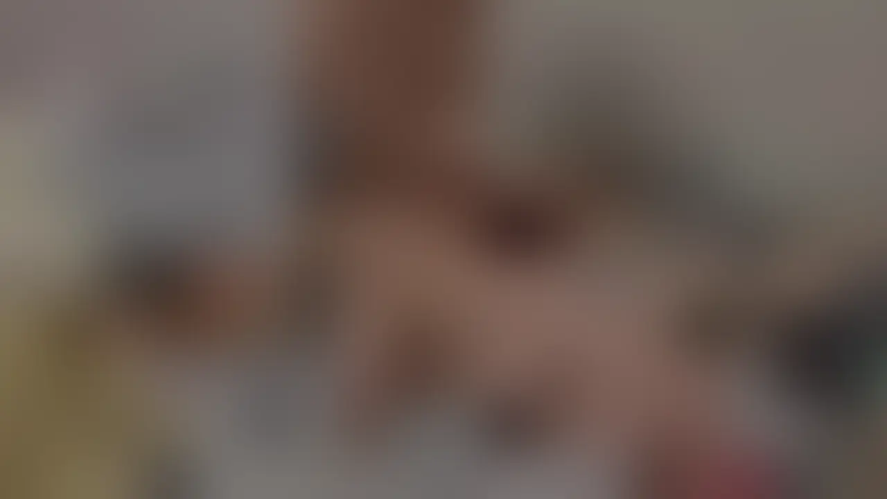 先輩カップルが泊まりに来て酔っぱらって相互干渉S○Xする事に💏❤w興奮しすぎて歯止めきかず!?🙈w先輩エロすぎて真似したら大成功💋w (2/2)