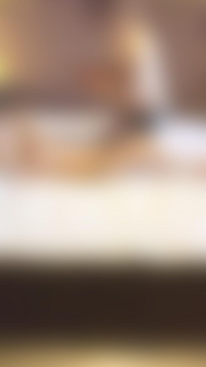 枕営業part4❣️騎乗位で早々にイッテしまったので休憩も兼ねてオイルマッサージしてもらいました🙌 (2/2)