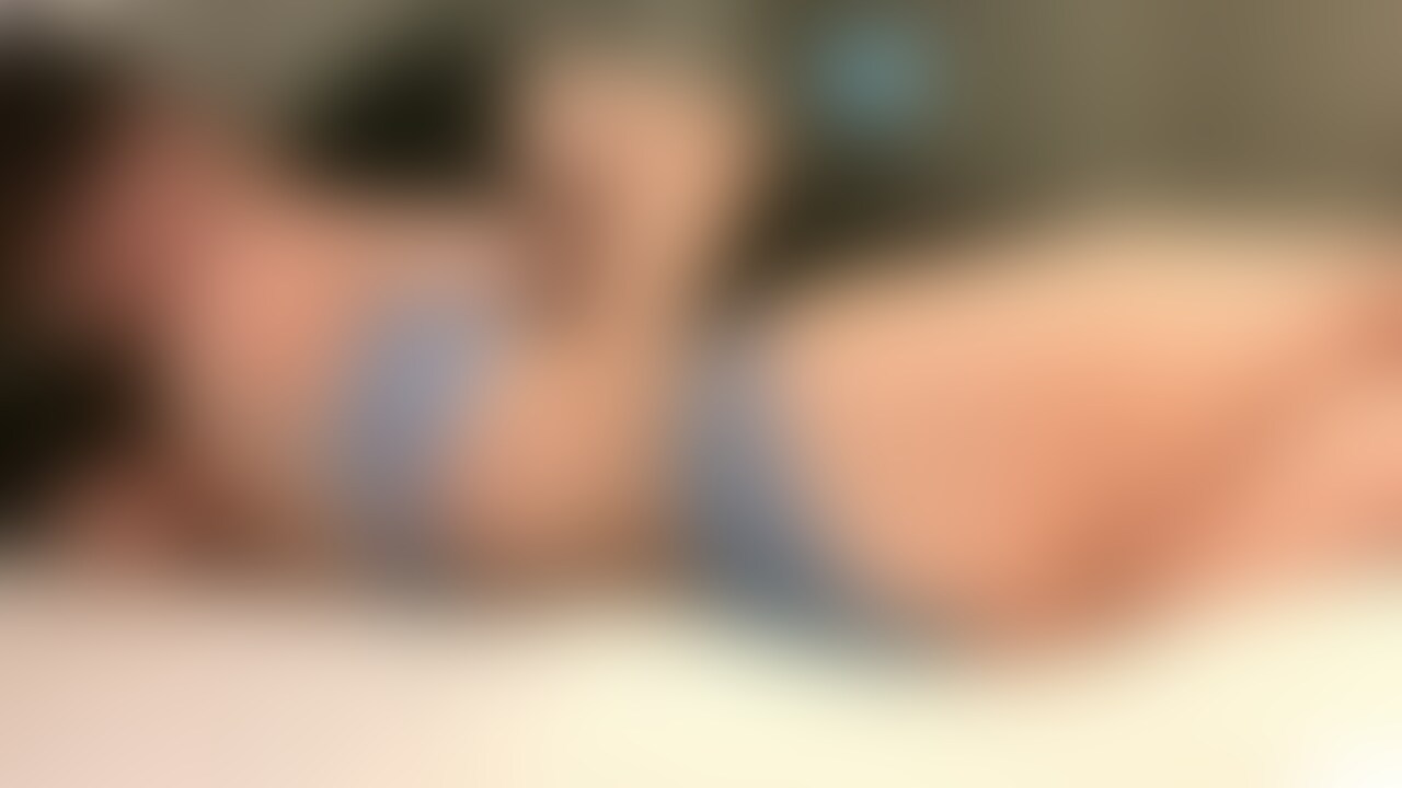 【33:05】語学堪能ドMCA美女(初密会)👩🏻※顔アイマスクのみ

CAさんで世界中飛び回ってるせいか1年以上ご無沙汰なうえ、中イキポルチオ未開拓おまんこ🥹

そんなセックス不慣れ女性をヨッシー式メソッドで快楽地獄に溺れてもらいました🫢

まずは、久しぶりということで前戯多めでイチャ甘と手マンに時間を費やし、この女性の場合、3点責め手マンが的中💥

すぐポルチオイキを覚えてくれたおかげで、子宮が前に出ておチンでもポルチオに擦れ、中イキ成功🫶🏻

この子、結局今まで4回もリピしてくれてシリーズ化した動画は以下からご覧いただけます🎥

VIPプランはバックナンバー制度を設けていない為、どのタイミングでご入会いただいても過去アップした動画全てをご覧いただけます🙇‍♂️

==============
【1回目の密会】
==============

◾️動画（33:05）
↓↓↓
https://myfans.jp/posts/c7944188-5fb7-4aa2-8a6d-26ab99dfc6f3

==============
【2回目の密会】
==============

◾️動画（1:17:53）
↓↓↓
https://myfans.jp/posts/17e7402a-3d33-48c5-824f-f6cf0dd4f6bd

==============
【3回目の密会】
==============

◾️動画（40:59）
↓↓↓
https://myfans.jp/posts/bc78dda2-d05f-4323-935e-bd7818545369

==============
【4回目の密会】
==============

◾️動画（1:00:51）
↓↓↓
https://myfans.jp/posts/10142c3d-2f3f-4a3f-bc60-3900433aa391

==============
🎥動画目次
==============

[0:01]〜
イチャ甘
フェザータッチだけで鳥肌立つくらいに敏感

[1:24]〜
すぐドM要素あると気付き言葉責め

[2:49]〜
フェザータッチ言葉責め

[5:25]〜
手マン開始🤌🏻

[8:09]〜
手マンで初中イキ

[8:25]〜
腰に枕を置いて連続中イキ体制に

[9:20]〜
腰を反らせながら絶頂を味わう

[16:29]〜
クリには吸引バイブ
Gスポットは中指
ポルチオは人差し指

[25:09]〜
挿入

[26:23]〜
反り腰正常位で初中イキ

[27:47]〜
松葉崩しで初中イキ

[28:09]〜
エッチ後インタビュー
※本シーンのみ声加工

女性を満足させて二人の関係を強固にするメンズを、徹底サポートしてます💪🏻

本動画の女性のように中イキしてベッドライフ充実させたい女性サポートしてます💗

投稿にいいねがたくさん付くとやる気が出てよりシコイ動画をアップしていきます🔥

※※※※※※※※※※※※※※
女性からは撮影、掲載の許諾を得ており、○○○以上であることを確認しています。
※※※※※※※※※※※※※※ (2/2)