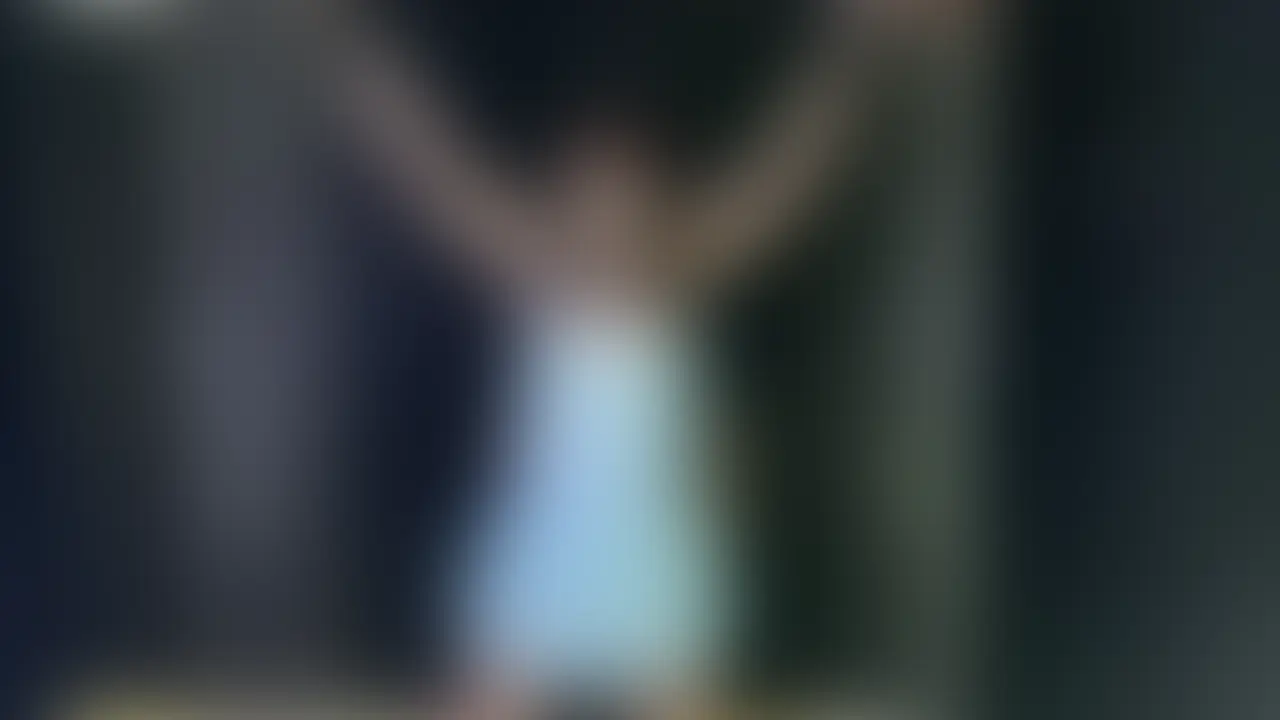 【チアコス女子大生、X字拘束で“笑いの限界”に挑戦!?】
元気いっぱいの女子大生が、くすぐりバイトで大苦戦…!
・脇やお腹、太ももなどを順番にくすぐられるたびに、笑いが爆発!
・立ったまま拘束された状態で、全身ピクピク反応!
自由に動けない分、笑いをこらえる姿や、崩れていく表情にグッとくる。
素のリアクションが詰まった“くすぐりバイトのリアル”が感じられる一本です。
最初は余裕を見せていたチアガールが、
時間が経つごとに、笑いとくすぐったさで完全に崩れていく姿!。
演技ナシ、素の反応。
笑って、よじれて、最後は「笑い疲れた…」と放心状態に。
チアコス好き、くすぐりフェチ、リアルなリアクションが好きな方におすすめ!
明るくてかわいい女子大生の全力リアクション、ぜひ体験してください。
再生時間
25:24 (2/2)