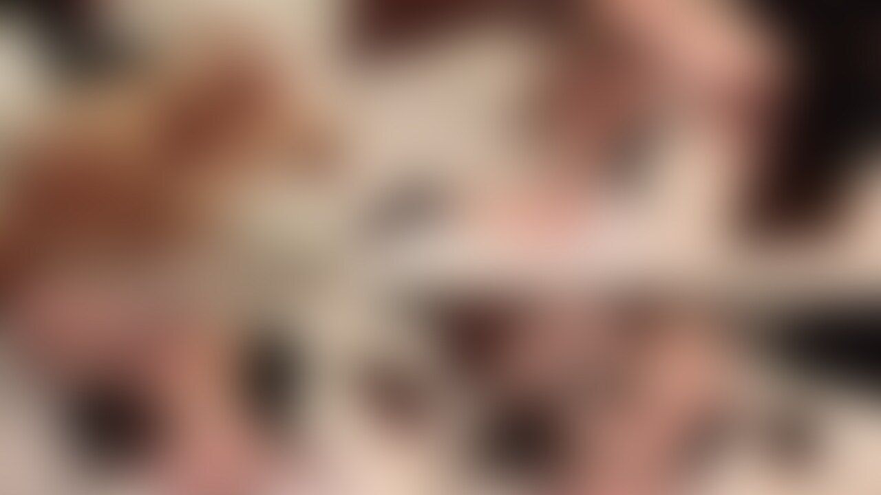 小柄軟体女子をグチャグチャに。アクロバッティクな姿勢でのクンニや○○○め手マンで追い込んだり、スパンキングしたり。それでも潮吹きで濡らしたベッドにタオルを敷くときにはお尻を後転するが如く持ち上げたり笑ったりするイチャイチャな時間も。スイッチの切り替えができる女の子とのセックスはとても楽しい。ぜひその雰囲気が伝わってくれたらと思ってUPします!! (2/2)