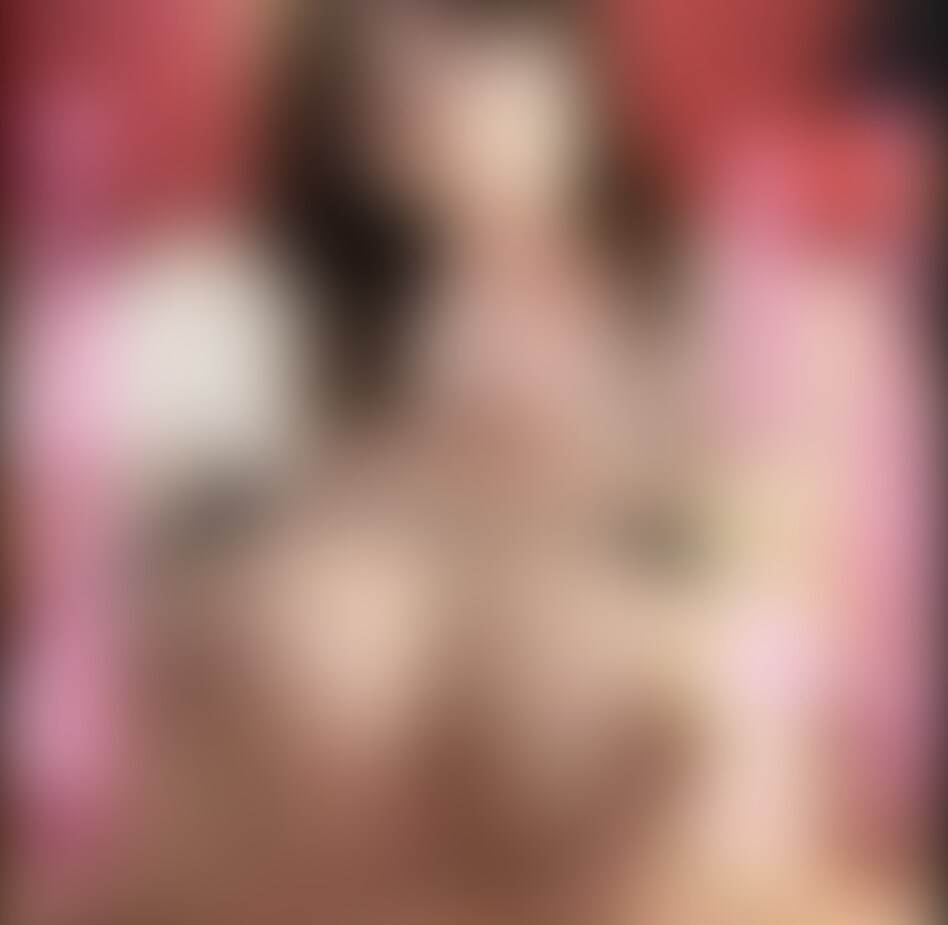 今夜の動画は…
久しぶりにラブホテルで撮影をしてきましたぁ(///_///)💕

なんでラブホかというと…
ぬるぬるテカテカ…身体中オイルまみれになっちゃったからです♡いっぱい汚れても安心っ(///_///)㊙️

素人ももちが、メンエス嬢になったらこんな感じ…？オイルまみれになったぬるぬるおっぱいと乳首でおちんちんの先っぽをいーっぱい刺激しちゃうぞーっ💕クリクリしてたら気持ち良くって思わずたくさんこすりつけちゃった…はう。。

実は男の人の悶える顔とか、感じてる声にキュンキュンしちゃうタイプだから、、じーっくり見つめながら、ねっとりおちんちんをシコシコさせて頂きました( ⸝⸝⸝  ̫⸝⸝⸝)◦♡︎

GWのオカズにして貰えたらとっても嬉しくって興奮しちゃいます(*/-＼*)🩷
ちなみに続編もあります！！！

感想も待ってるねっ❣️(///_///)
━━━━━━━━━━━━━━━
※この動画はカメラマンRちゃんと撮影しました♡
※この動画は程です。
※予告なく価格を変更させて頂いたり、販売を終了させて頂く場合がございますのでご了承ください。 (2/2)