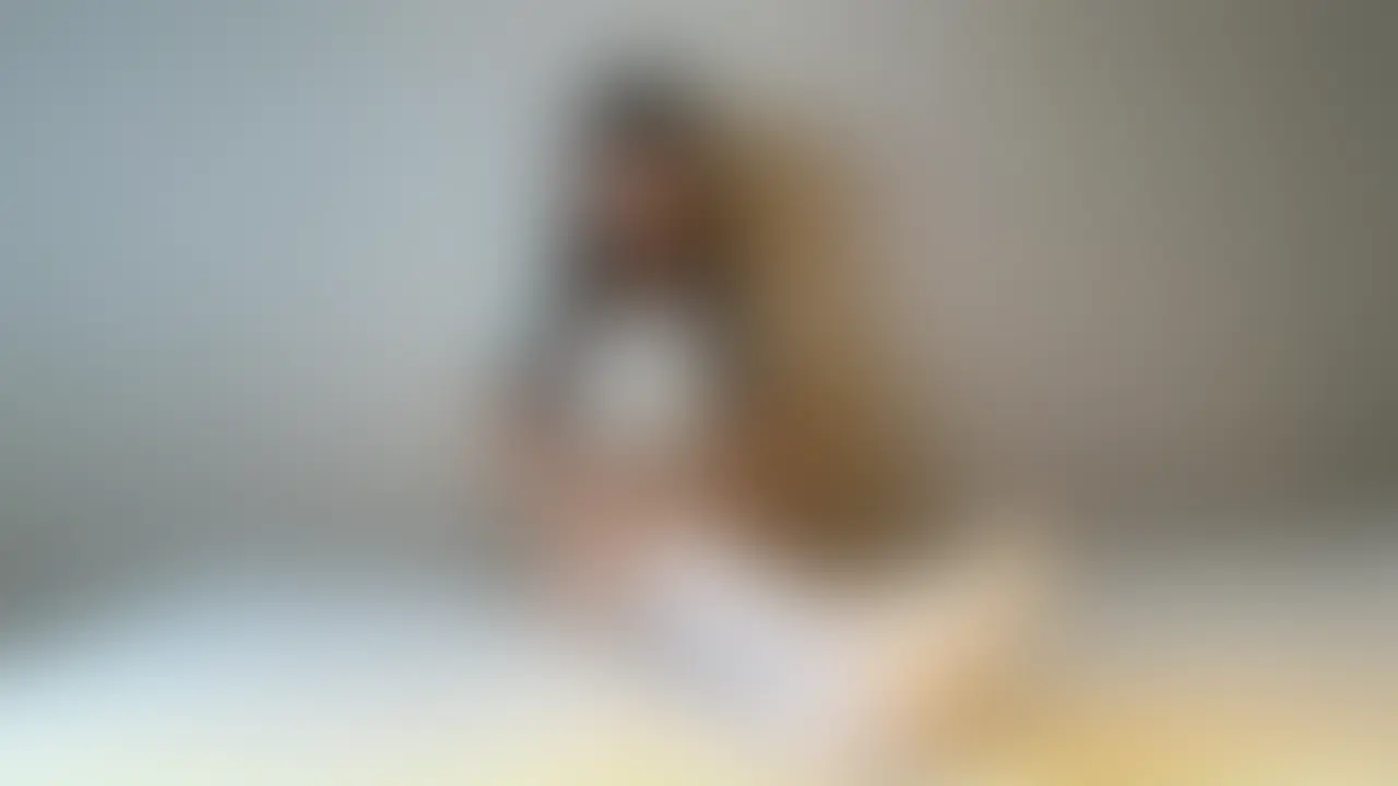 今日はSNSでも好評な白靴下を履いた状態での足コキをしてあげる。
私の白い靴下でおもいっきりしごかれたい人は、この動画をみてね。 (2/2)
