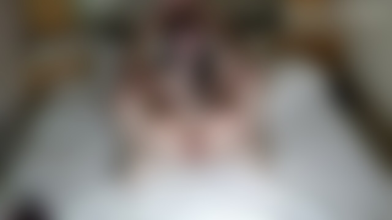 エビ反り絶叫アクメ
(本編11分17秒)
『イグイグイグゥァァァァ!!!』
『おかしくなるおかしくなる…』
『イクッイクッイクッイクゥゥゥ!!』
『死んじゃう…』
『死なないって』
気持ち良すぎると
エビ反りでド痙攣イキするマンコ。 (2/2)