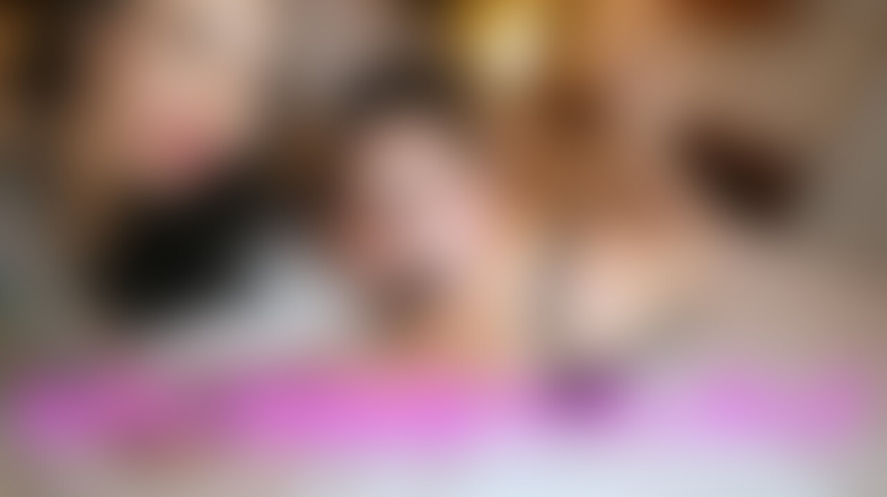 妖湖女王様とmeiの初のホグタイ作品!
縄でしっかり固定されて動けないmeiに妖湖女王様の蒸れたパンティを口にねじ込まれ、口いっぱいに匂いを嗅がされる!
抵抗するも妖湖女王様は無慈悲にもmeiを玩具にしてもて遊んでゆく、、 (2/2)