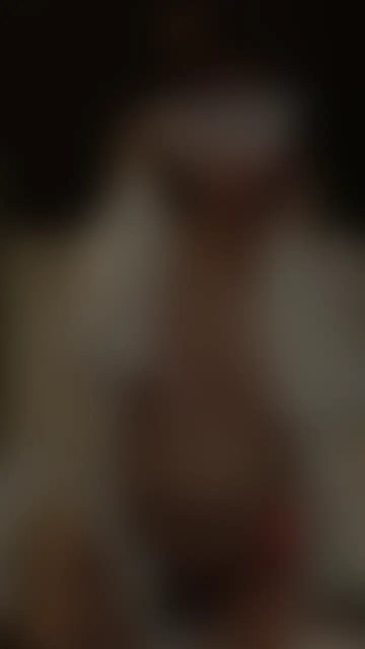 ※この動画は過激な動画プラン以上に加入で視聴できます✨
おはよう~♡
動画の更新お待たせですっ🙇♀️
昨晩編集しながらソファで寝落ちしちゃって…
朝からえちえち投稿失礼しますっ🙏🩷
さて今日はいよいよ…
ソフトSMぷれいの後編ですっ♡
前編のオナニーはこちらっ
ソフトSM♡目隠しされながら乳首クリップつけたままデンマ攻め…
今回の動画はディルドでいろんな体位や
アングルで気持ちよくなっちゃった…♡
はじめはお返しにフェラから…///
ねっとり…じゅぼじゅぼ…
ちょっぴりイメージぷれいっぽく?
目隠しされたままお口でのご奉仕。。
(目元が見たい🥹って想ってくれた方ごめんね🙏)
後半はお尻を突き出して四つん這いで
ソファのうえでゆっくりじっくり
ディルドでおまんこを広げていきます…///
実際にバックで挿入されてるような
そんな気分で燃えてしまい…
そのあとはまんぐり返しの体勢で
ディルドさんをうえから串刺しずぼずぼ🩷
この体勢…奥におちんちんが入ってくるのですごく気持ちいいの。。
ラストは騎乗位で、
目隠しをお口に咥えたままゆさゆさっ
気持ちがだんだんと高ぶって
思わずお潮も吹いてしまいました💦💦
また過激な動画プランでは恥ずかしいけれど
口元も公開してるので、じゅぼじゅぼお口に含んでる様子も楽しんでいただけたら嬉しいです♡(レア回✨)
今回はねっとり、スローセックスがテーマ♡
フェラはね、きっとあまり上手じゃないかもしれないけど…こんなふうにしたら気持ちいいかなって、頑張ってみたよ🩷
一緒にえっちしてる気分になってもらえたらいいな///
ももちの奥いっぱい突いてね🩷 (2/2)