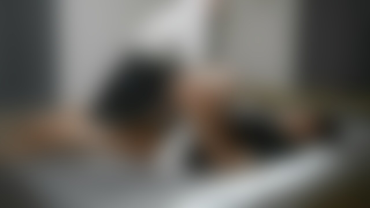 制服着てセックスしたよ~
ルーズソックスで杭打ち騎乗位したんだけど後で見返してたらエロすぎた、、笑 (2/2)