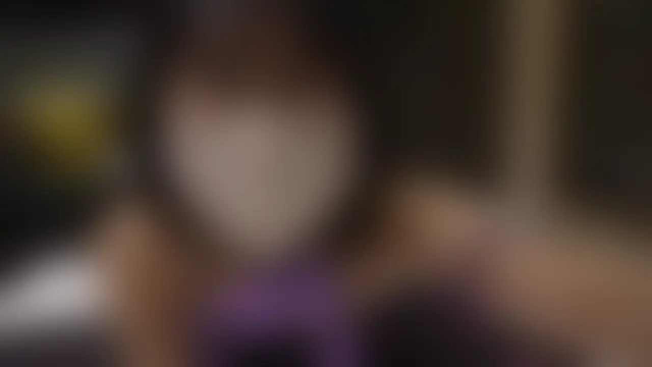 えちえちホテルに遊びに行ったら鏡越しにお尻が丸見え🙈❤️
今回使ったおもちゃはとっても細い先端部分と
ピンクの持ち手の部分のどっちも振動するの❣️
それぞれ違う刺激が気持ちよくて何度も入れ替えて使っちゃった💟
今日もうみがいっぱいイくとこ見ててください🥺💘 (2/2)