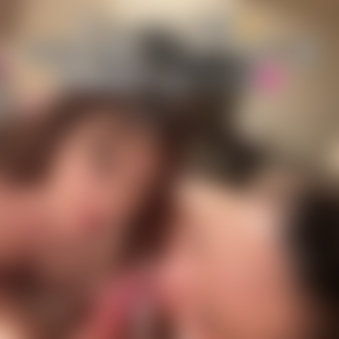痴女ニューハーフ2人で逆ナンした sample 1