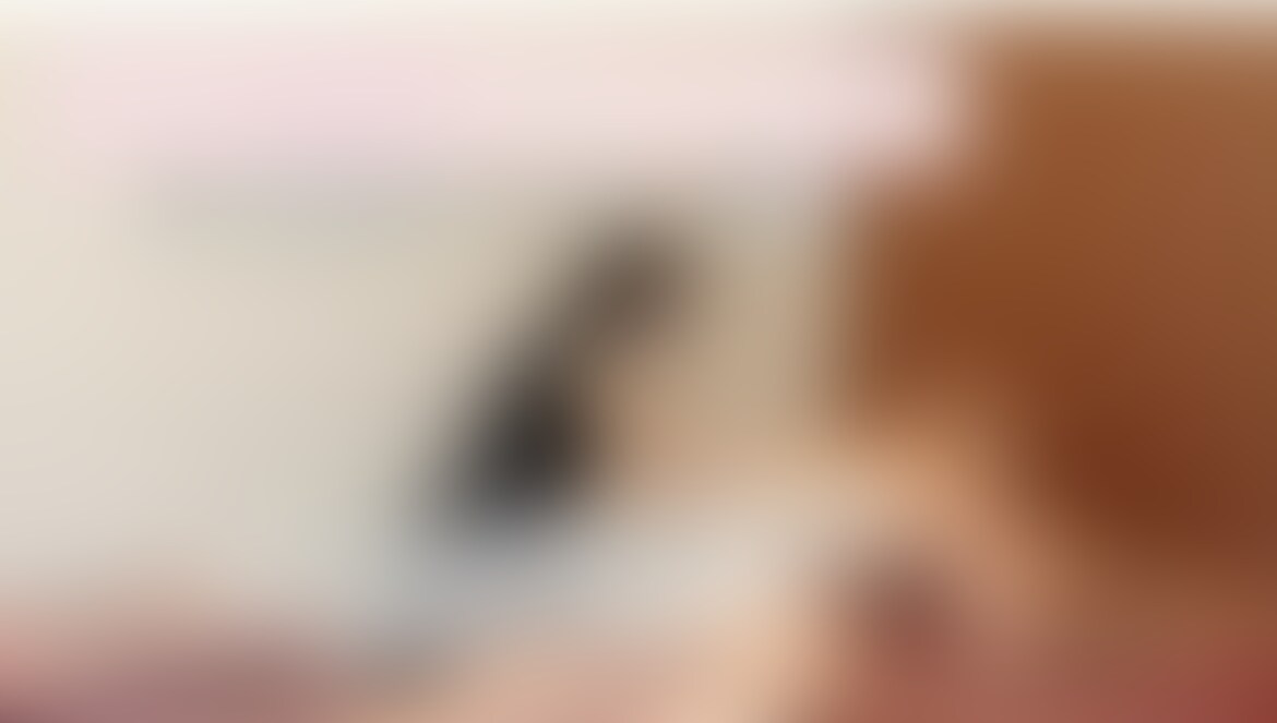 新人セラピスト「まゆちゃん」の初研修の様子です❤️
足のマッサージからカエル足、マーメイド、四つん這い…
どんどん手つきがエッチになっていく様子をお楽しみください🫧
「未経験なのにガッツリ触れて天才だ！！」
って研修担当が言ってました(笑)
こちらは無料で公開します🫶
後半の仰向け研修は有料プランで❣️
お○んこを触られて我慢しながらピクピクしてマッサージしてるまゆちゃんや一生懸命手コキしてるまゆちゃんが見れます💗

…うちの研修担当は未経験の初研修でなにやってんだか…
動画撮ってない所でやってたらクビです！(笑)

仰向けマッサージ編はこちらから❣️
https://myfans.jp/posts/0eee7820-11a5-4292-96e7-12b23254ce65?utm_medium=referral&utm_source=share&utm_campaign=post_share

まゆちゃんのTwitterはこちらから❣️
是非感想をDMしてあげてください🏩
https://twitter.com/therapist_mayu1 (2/2)