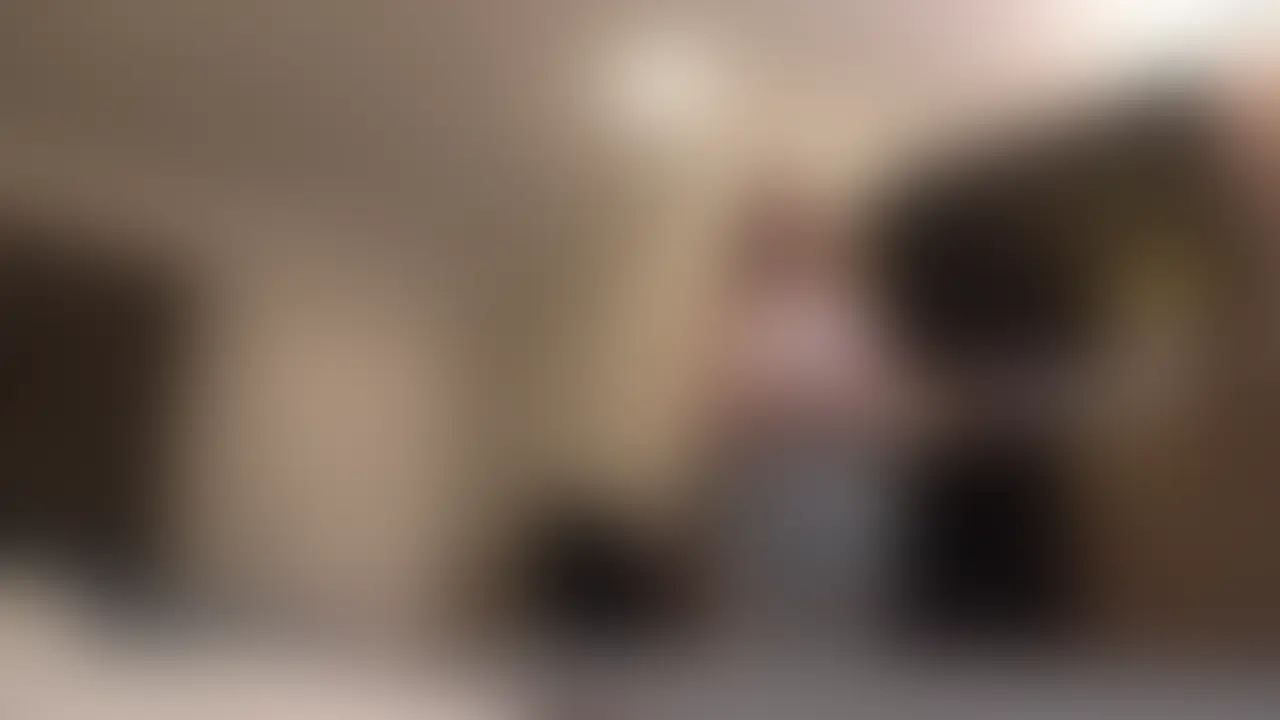 ロスで失恋したばかりの女子大生をナンパしてセックスしちゃいました。
揺れる美乳を見ながら中出しまでさせてくれる優しい子ですよ。 (2/2)