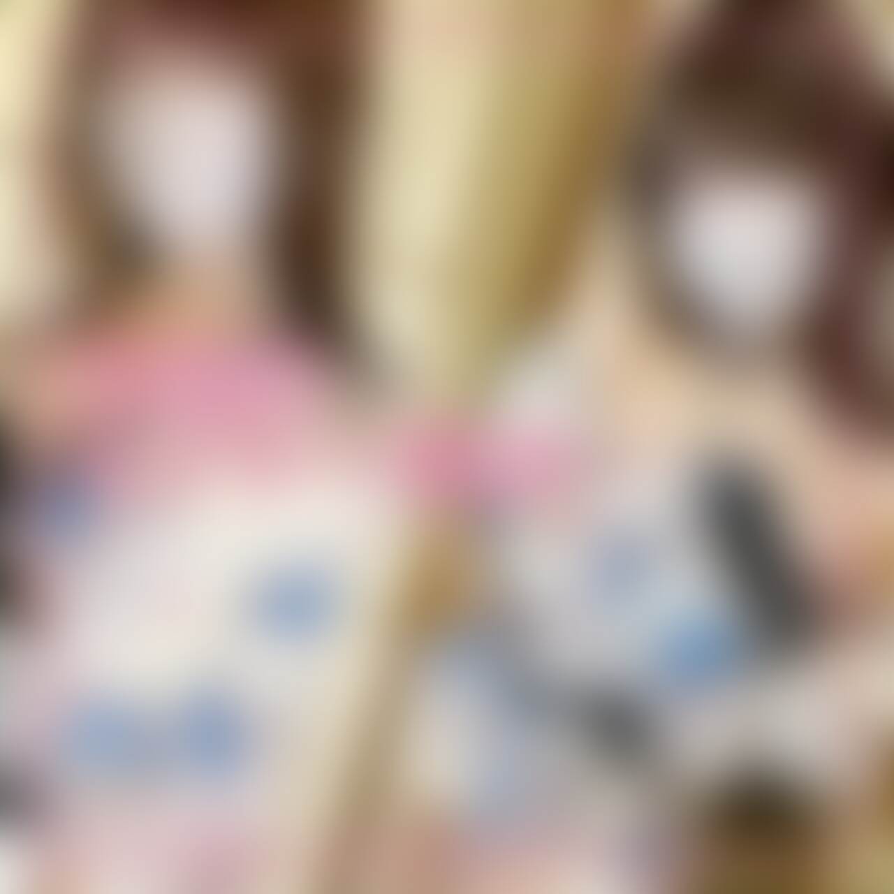 はじめに「いいね♡」を押してから見て頂けると嬉しいです❣️
今回はセクシーな浴衣でちえちしちゃいました😆💕
実はもっと着物っぽいのをイメージしてたんだけど、着てみたらピチピチで、ハル君にキャバドレスみたいって言われちゃった😂笑
でもノーパン、ノーブラだったから、2人ともすぐにエッチな気分になってきちゃって…バイブ2本で外と中、両方凄く気持ちよくてすぐイッちゃいました🥰
その後はバックでいっぱい突かれて気持ちよかった〜💖
いつも見てくれてありがとう🥰リクエストやコメントも待ってるね💓
この動画が少しでも良いと思ったら、いいね💓いっぱいしてくれると嬉しいです🥺💕 (2/2)