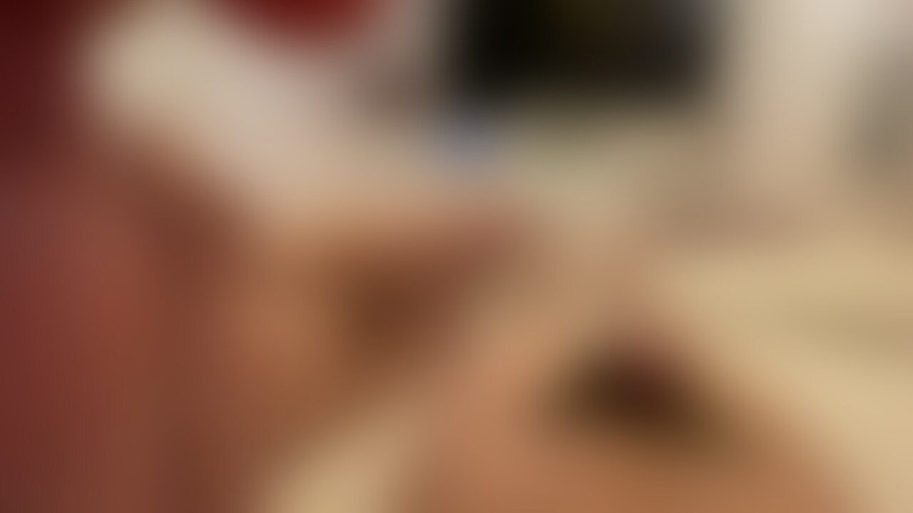本日の投稿です
今回でこの子はラストになります💦
行為をしてゆっくりしてそろそろチェックアウトだったのですが僕から女の子にお願いをして最後手で抜いてもらいました笑
スタイルが良かったし、いい子だったのでまた会えたらいいなと思いながら今日も編集してます笑

後程お知らせがありますのでもしよければご覧ください (2/2)