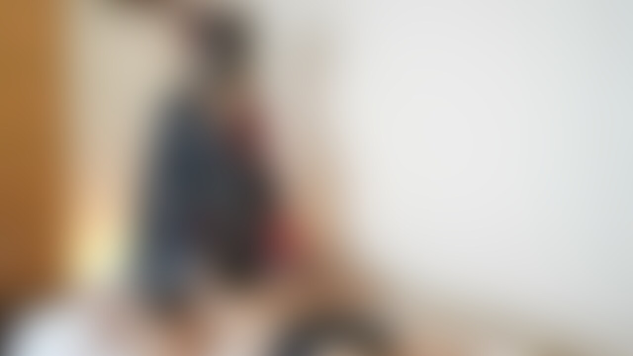 初めてのM男くん👦🏻🧡
なんとうららの数少ない顔面 騎乗しながらのくすぐりが好きな子みたいなの!😳
だから優しいうららは顔面騎乗しながらくすぐってあげちゃったよ♪
勿論手の届いちゃう乳首もさわさわ😎
乳首の周りさわさわ触られるの好きみたいだね?😎 (2/2)