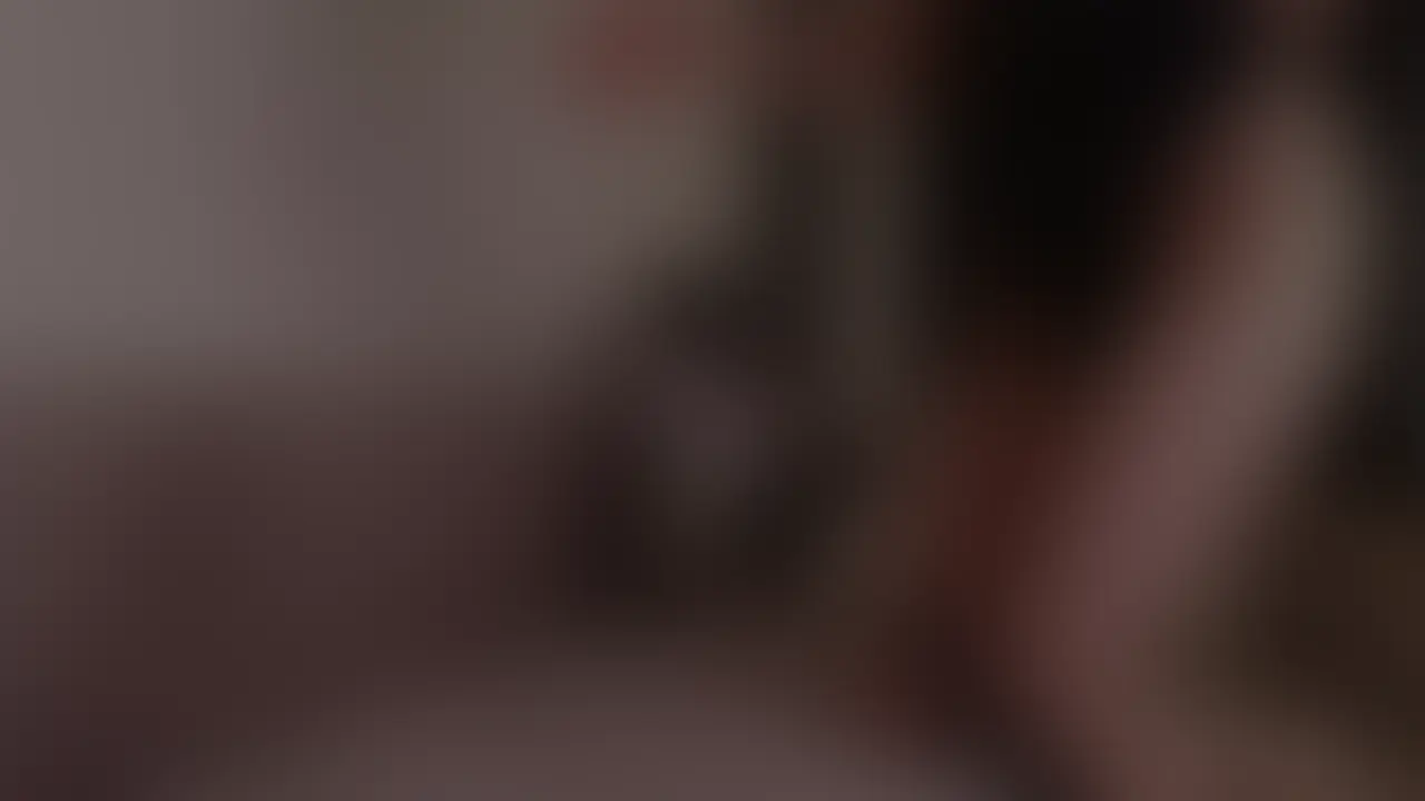 【フル尺28分超え🔥口元ぼかしありVer.】
大変大変お待たせしました…!!!
きょうの動画はかなりお久しぶりのピストンマシンが登場します(///_///)💕💕
【多アングルからピスマ攻め収録!】
バック▷▶︎
四つん這いでアナルとプリケツを見せつけながらずっぽりと、ぶっといのが入っていく様子が丸見えです。。
接写▷▶︎
モザイク越しでもおまんこに出たり入ったりが
しっかりわかるようにドアップで撮影/////
真下▷▶︎
初めてのガニ股、立ちの状態でピスマ攻め…
「あああア゙ア゙ア゙ア゙ア゙ごめんなさいっ!!!
出る出るでちゃう!出ちゃうよおおっ!!」
カメラ直撃の大量潮吹きが噴射!
床がびしょびしょになるほど連続潮吹きしながら、オホ声連発しちゃってます、、
正面▷▶︎
くぱぁっ…♡♡♡
びらびらを広げて奥のピンクまで丸見え💦
高速ピストンで入口付近を容赦なく直撃!
(めっちゃ恥ずかしかった、、)
今までにピストンマシンは
つかったことがあったけど、、
巨根×ピストンマシンは人生初めてで…
ずぶぶぶぶっ…て、狭いおまんこに
絡み付きながら入っていくたびに
「おほっおほっ、あっ、んほぉお…っっ」
て下品な声が出ちゃってて、、
ただのメスうさぎになっちゃいました、、💕
めっちゃがんばっちゃったので、
ぜひ感想教えて貰えたら嬉しいなぁっ(´⸝⸝•ω•⸝⸝ `)
バックからずんずんっ💕
いっぱいいっぱい奥突いてくだしゃい…/// (2/2)