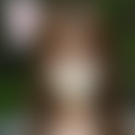 現*役名門女子大生!!美形女子!!ジム器具固定プレイでイキまくり!!本編顔出し、完全初撮影!初中出し、『個人撮影』個撮オリジナル370人目
○○○
現*役名門女子大生
『完全初撮影』
『完全初中出し』
『本編顔出し』
色白シルキースキン
猛暑の中での、リアル待ち合わせからのスタートです
超名門大学の1年生
4ヶ月前まで○○○の卒業ほやほや!!
色白で、可愛い美人さんです
なんでこんな撮影に来たのか、未だ謎だらけ
なんせ初撮影ですからね、面談の際は終始緊張してました!!
そりゃそうですよね〜
こんなでっかいおっさん目の前に、色々質問されたら、、、緊張しますよね
全てが初めて
初体験!! 笑 笑
そんなピュア○○○に、今日のプランは。。。
初めての体験で、性への快楽を味わって頂こうか。。。
まずは
ディープキス
いい感じ。。
乳首舐め
軽くフェラさせてみました。
中々感度も良く、おまんこも湿ってきて、
緊張も解れてきた様なので
一気にイマラチオで
喉の奥まで押し込んでっと思ったが
可愛い上目遣いに、、ちょっと優しくフェラしてもらいました
中々の舌使いで、気持ちいい
一発はメタ後に、最近恒例のベランダで
フェラからの
立ちバック
やはり女性は開放感に弱いのか、声を荒げに
こんな可愛い女性だからこそ、やりがいがあるってもんでるよね
気持ち良さを覚えた、彼女に。。。
ジム器具女で、手錠で固定でして、M字開脚させ、でかちん奥の奥までねじ込んでやりました。
気持ち良さはマックス
ベットで開脚固定で、電動ピストンドリル打ち込み
何度もいってしまう彼女のまんこはびしょびしょ
初めの緊張感が嘘の様に、暴れまくる彼女
最後に初の中出し、思いっきり出してやりました。
○○○にして、ハードプレイの快楽を覚えてしまった彼女
大学生活は、若者なりに楽しんでほしいですね (2/2)
