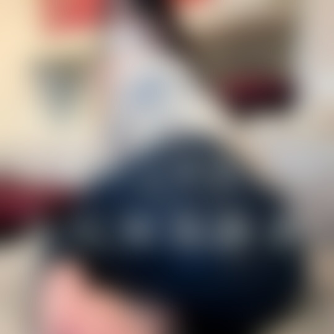 スキニーデニムでより強調された私のお尻。むちむちの感じがたまらないんでしょう?😈
1日過ごしたこの服装、デニムの中は蒸れてしまってるかもだけどこのまま座ってあげるね。下着も脱いで生尻顔面騎乗。全部嗅いでいいんだよ?しっかり密着させて呼吸も下半身も何もかも管理されようね。椅子として遠慮なく使わせてもらうから🤭
私に使われるの嬉しいでしょ?感謝して😸🐾
- - - - - - - - - - - - - - - - - - - - - - - - - -
ハスミリコさんとのコラボ動画第3弾です!
脱いだよ😡
この動画は後編です
↓↓↓前編はコチラ↓↓↓
https://myfans.jp/posts/3eeccbd7-78b9-4cc0-81bb-636d○○○ffcd7
- - - - - - - - - - - - - - - - - - - - - - - - - -
動画再生時間:77分31秒 (2/2)