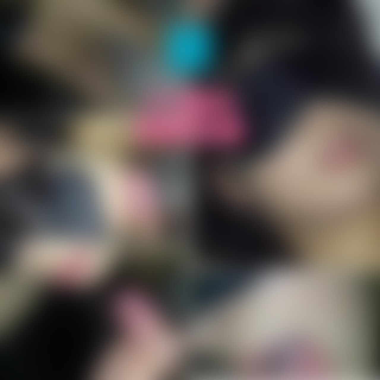 【個人撮影】
妻〜21歳の○○○記録〜
当時21歳。
寝た状態で手を○○○束されながら乳首をいじられ、
吐息が漏れる妻(当時は彼女)。
そんな口にチンポを突っ込みます。
なんとか自分から頭を動かして咥え続けます。
そして、四つん這いになりさらにご奉仕フェラ。
頭を押さえてイラマ。
時たま自ら竿を舌でペロペロ。
乳首を舐めさせたら、頭の後ろで手を○○○束してイラマ。
喉奥イラマでゴボゴボと音を立てながら咥えます。
ご褒美に口に唾を入れてやりました。
試しに乳首をチンポでいじってやると、
何やら感じているようです。
さらにイラマを続けて、ラストは大量顔射。
勢い良すぎて髪にもかかってしまいました。(髪射) (2/2)