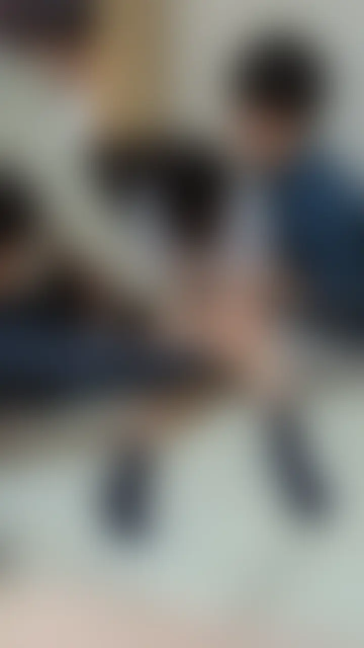 《進学校女子イジメ》K予備校国公立コース春期講習・C県私立女子生徒会長《特定済》
前回動画と同じK予備校のイジメ集団による動画です。
予備校の生徒内でかなり拡散されて特定が進んでおり
校名は伏せますが制服と特徴的なカチューシャから
C県私立校の生徒会のコと言われてます。
イジメ集団リーダーのアパートに連れ込まれてます。 (2/2)