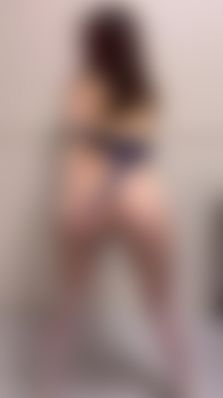 おじさんが連れてきた知らない人に貸し出されて生ハメ、中出しされてしまいました。旦那さんがいつも使う椅子や床をざこまんから垂れた精子で汚されちゃいました。。だめなのに中出しおねだりしちゃいました。。
💋直接連絡先を交換して私を肉便器に育てて頂けるご主人様は『肉便器りあ育成プラン』へ❤️ (2/2)