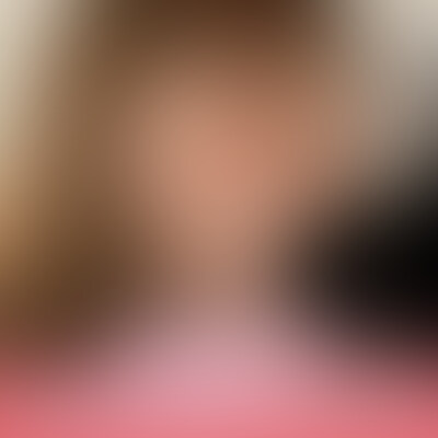 肉棒を口いっぱいに頬張る欲張りご奉仕。港区系美女の上手すぎるフェラ。
絶妙に緊張している様子が興奮する港区系美女のフェラ動画です。
画面越しでも伝わってくる緊張感が三ッ星。
肉棒を彼女の前に差し出すと膝を床についてパクり‥
瞬く間に勃起しドクドクと脈打つチ●コを口いっぱいに頬張りながら濃密なご奉仕。
カメラ目線の彼女の潤んだ瞳、美しいご尊顔は超必見。
是非ご覧下さい。 (2/2)