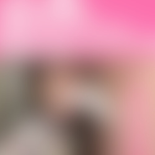 ドMなメガネ女子は、おちんちんを欲しがっている。
お口の中は、とろとろのおまんこのようにヌルヌルで締まりがいい。

喉奥までズンズン突いて感じちゃう変態な体で
頬に押し当てられてボコボコされても喜んじゃう。


歪んでいく自分の顔を見ながら丁寧に咥え込んでくる
本当に変態な子です。 (2/2)