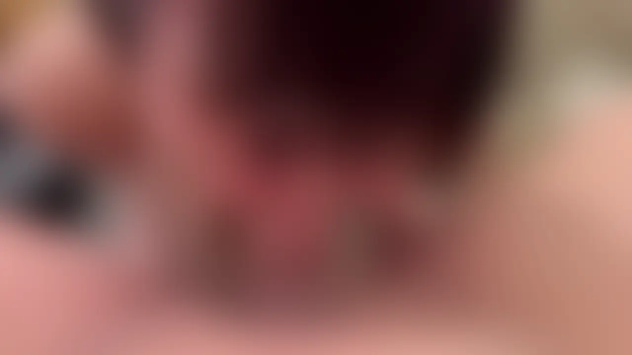 特典イベント開催中！詳細はプロフへ
貴方も会えるシリーズ
小松菜奈似！？真性のドM◯ちゃん
乳首バイブと電マのダブル責めからの
絡みつくような濃厚フェラ
ンゥ〜ンゥ〜と感じながらもおちんちんは絶対に離さない変態ちゃんw
ズレた電マも自ら気持ちいいところに調節
濃密なフェラは相手が喜んでくれるだけで快感
それだけでおまんこはびっちゃびっちゃ
自ら奥まで咥え込み苦しいけど気持ちいい
むせちゃうけど喜んでくれるだけで嬉しい
と思ってる真性ドMちゃんw
アイスキャンディーのようにしゃぶりつき
止めどなくでてくる唾液でおちんちんはびしゃびしゃに唾液でコーティングされちゃってますww
グチュグチュと鳴り止まない唾液の音色
連続喉奥濃厚イラマで限界まで鬼責め呼吸はさらに荒くなりこぼれ落ちる唾液と痰とえづき汁
ドSにはたまらんドMちゃんです
もっとすごいプレイをしたこともあるとの事
次はもっと過激なプレイができそうで楽しみですなぁ〜どんなプレイがみなさん見たいですか？よかったらコメントで下さいww
ドSな貴方にはぴったりかもしれません！？
次は貴方が責めてみませんか？


私のハメ撮りに出ている子たちは貴方も実際に出会える子たちです。リアルで繋がりたい方はブログ一読

私が取り扱う動画は全てマジものの素人のみ
ここでしか見れない動画です

↓ブログ↓
https://twitter.com/mafi01190

#バナー争奪戦_202510 (2/2)