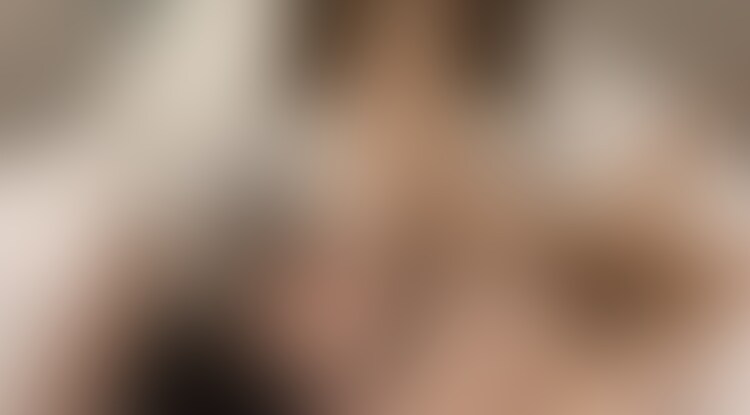 【ナースプレイ】風邪引いた彼の看病してあげたら授乳手コキさせられる若妻 (2/2)