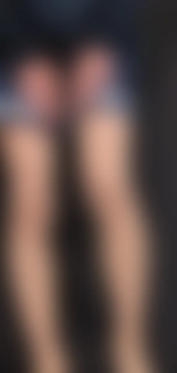 ノーパンパンストの男の娘がおしっこ我慢していたけど、派手にお漏らししちゃう…… sample 1