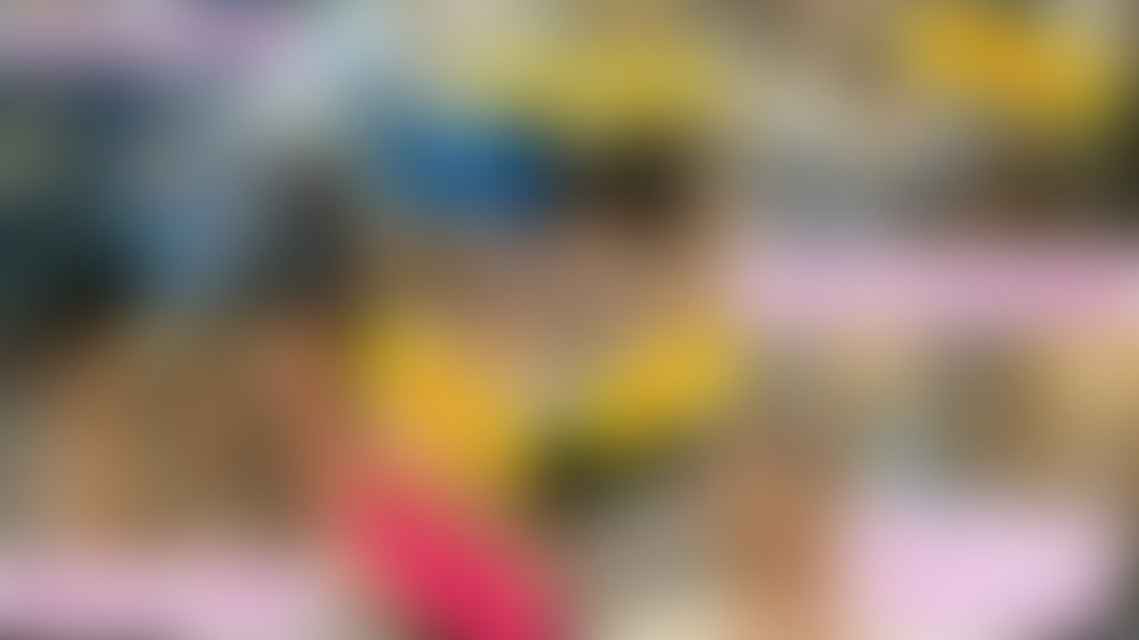 リクエストのフル動画❣️
車でイチャイチャしながらホテルに向かう間も遠隔のおもちゃでリスナーさんが作成したカスタムバイブでマンコがびちゃびちゃになるまで前戯されホテルでも更にイチャイチャし我慢させられた人妻は今までにないほど敏感にそして大胆になってしまう😍😍😍
一回戦は中出し、その後にお掃除フェラから二回戦😆✨
単品で購入するよりお得だよ🥰❤️ (2/2)