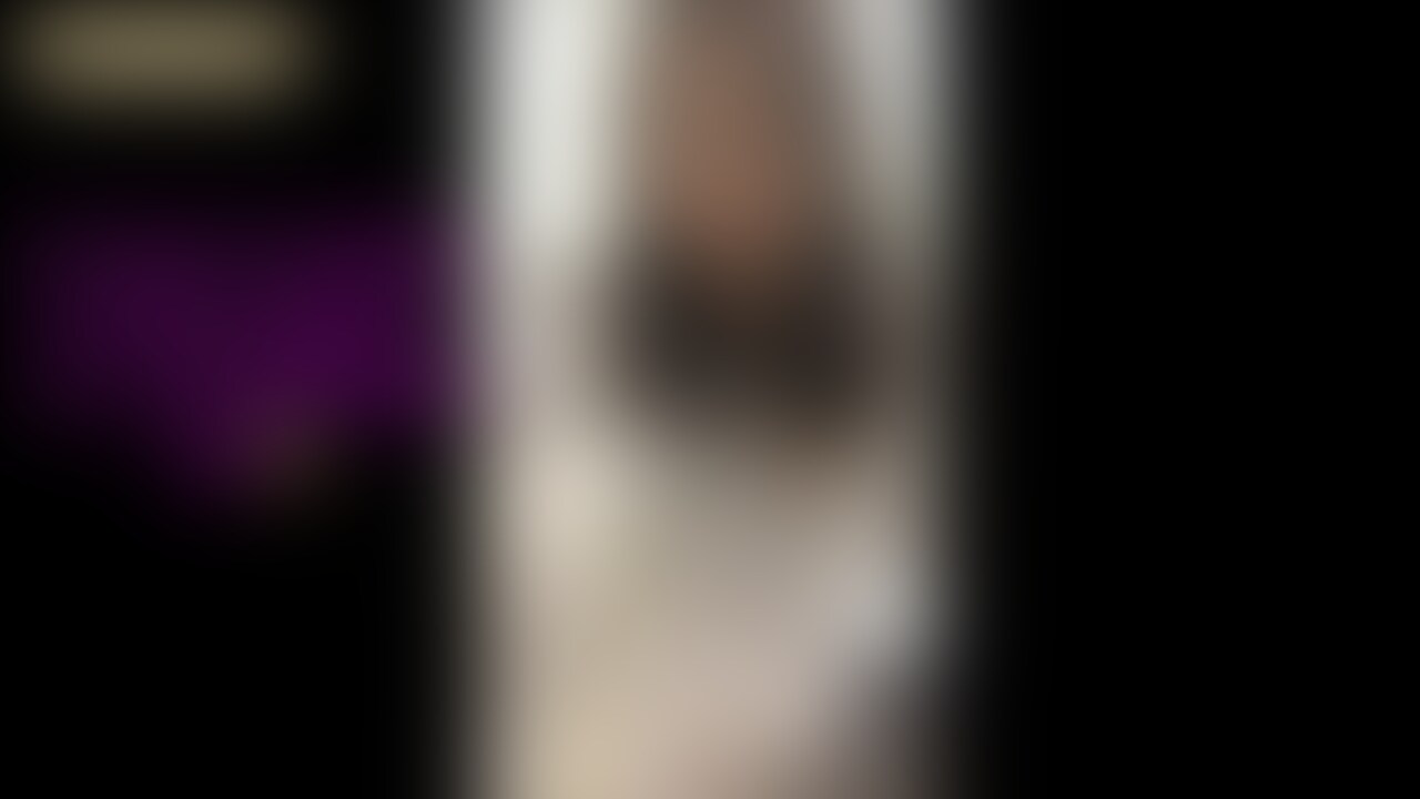 リアル女子大生・多目的SEX動画💁♀️22歳時の動画です🎥㊙️
①緊張する就活が終わってリクルートスーツのまま多目的トイレで
エッチしました😅
就活のお堅い雰囲気から解放された後の多目的エッチは凄くギャップがあって気持ち良かったです❤️
次の日も就活で同じスーツを着ていかないといけなかったので汚さないように考えていましたが、いざプレイが始まると、そんな事どうでもよくなります😅女子のあるあるです❤️
②チャイナドレスで多目的立ちバック・フェラ口内射精ごっくん❤️
日を改めてチャイナドレスで多目的トイレでオナニーからハメごっくんと続きます💁♀️
ドア1枚で仕切られた密室でのドキドキは興奮しました🤩
視聴者の方にもオススメですよ⭕️
完全個撮でリアル好きの方には人気です💁♀️
ぜひ単品購入でお視聴ください❤️ (2/2)