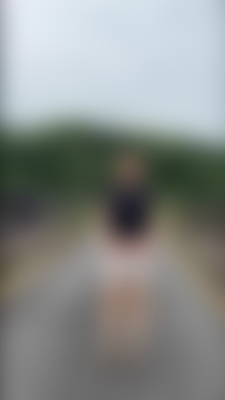 本当に嬉しそうな顔をして撮影されてるのを見るとやっぱり見られたがりの変態なんだと思います (2/2)