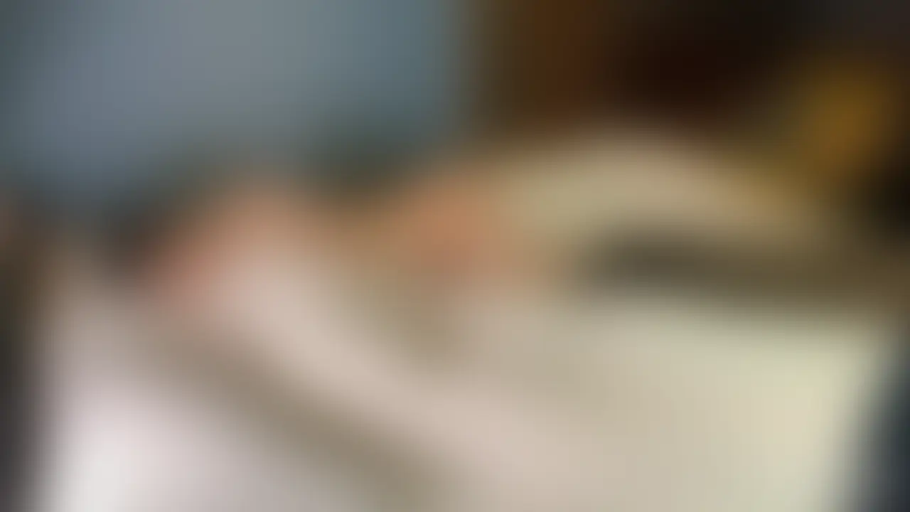 24歳/被◯癖OL/ドM
朝DMでやりとりしてたら…今日のアポ予定がなくなってむらむらしてるとのこと。初対面なのにそのまま誘って3時間後にはホテルでバチボコにしてました🏩(笑)
首輪を付けて靴べらでお尻を叩いたり、呼吸管理して身体中ブルブル震えてるのがかわいいOLさんでした🫢
87分超えの総集編🎬✨ (2/2)
