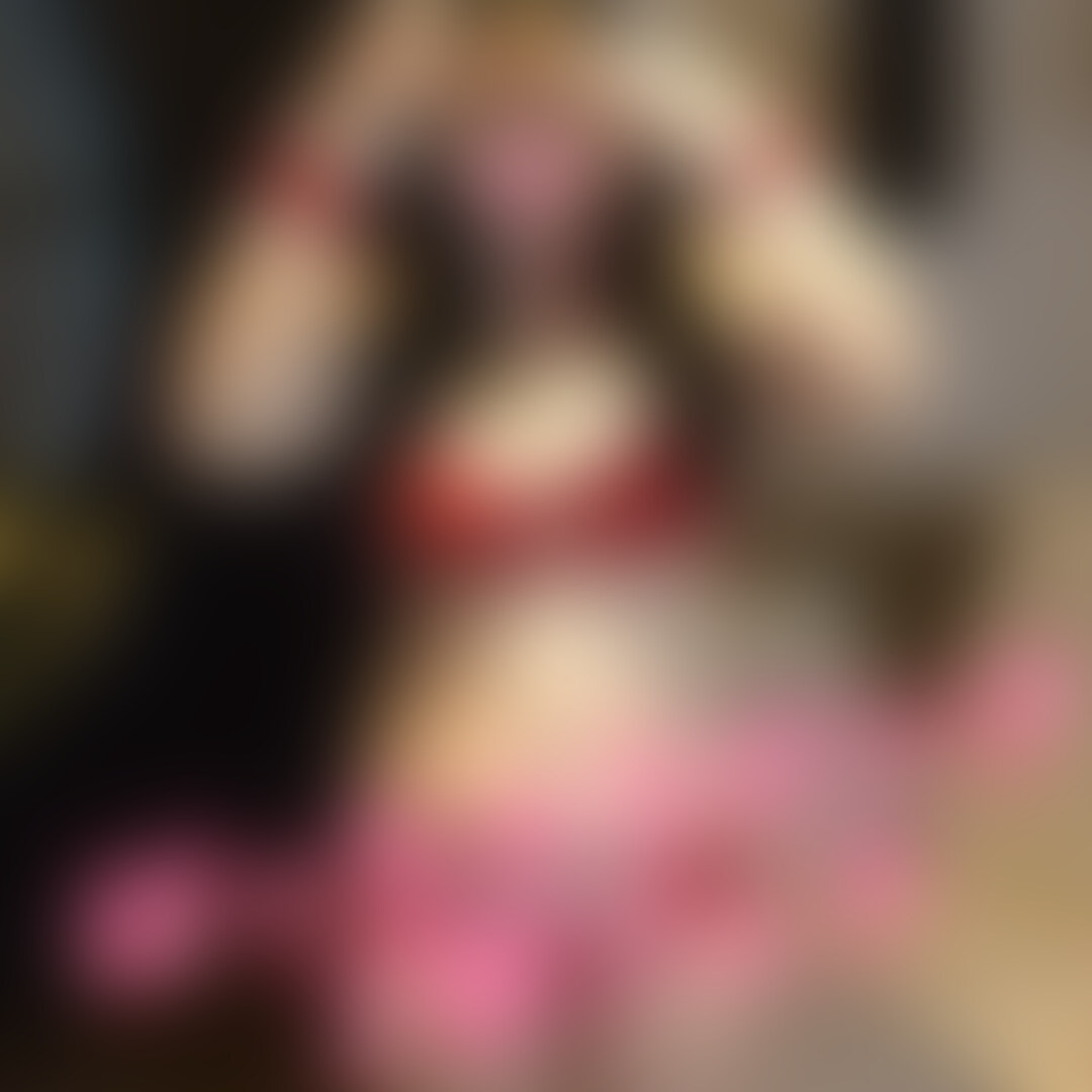 ※この動画はスタンダードプラン以上もしくは単品販売で閲覧可能です
セクシーサンタコスをしたぽちゃかわ、しおんちゃんにバキュームフェラしてもらう作品です!しかもGカップという巨乳さん。。。
もうクリスマスも近いということで、サンタコスをしてもらったのですが、めっちゃお似合い!セクシーサンタコスがかわいすぎるのです!
最初から最後まで笑顔でちんこを咥える姿がたまりません。。。楽しそうにちんこを舐める女の子に悪い子なんていません。。。
かわいいお顔での仁王立ちフェラはやっぱり興奮しますね!
ぽちゃかわセクシーサンタコスに仁王立ちフェラされたい人は、サンプルだけでも見てみてください! (2/2)