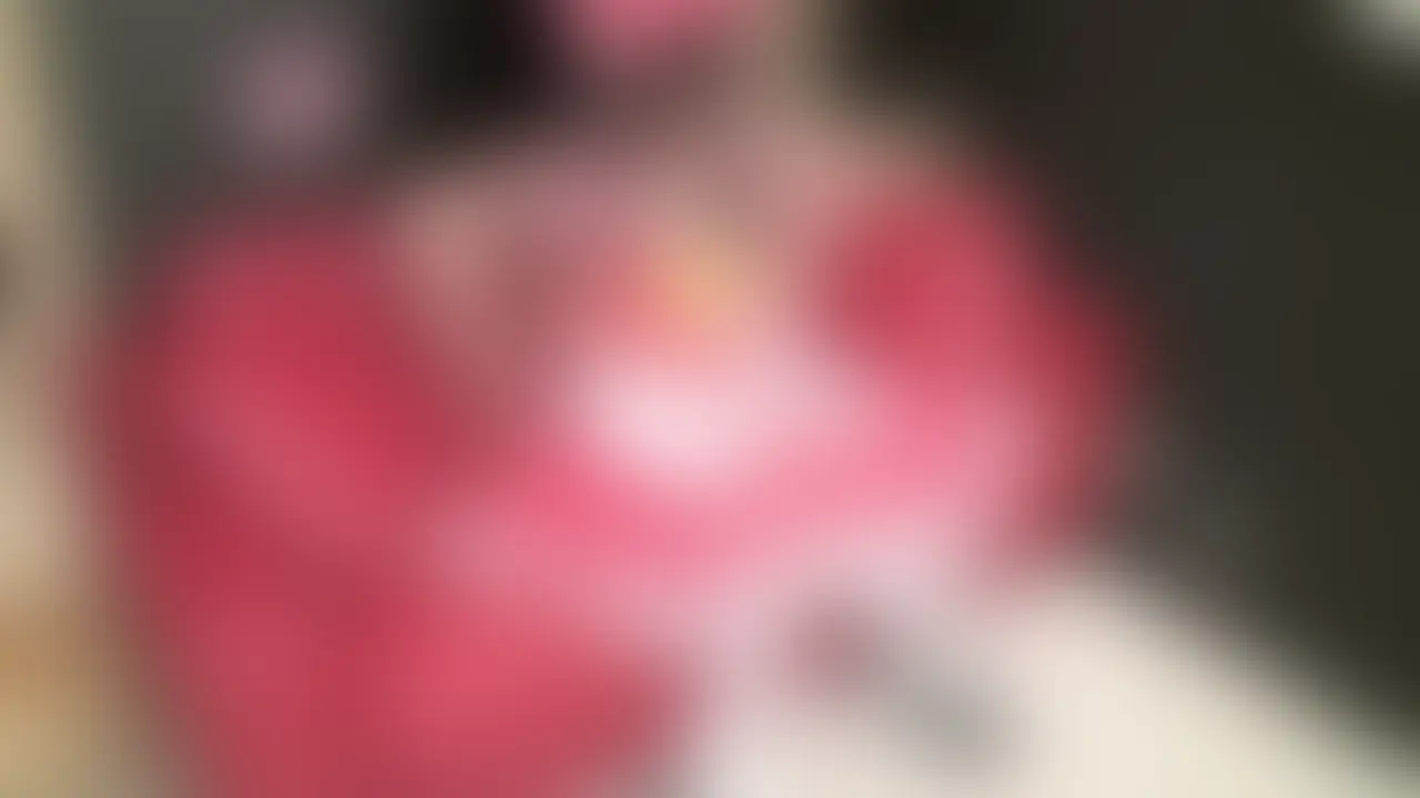 【AAAカップ】パイパン18歳コスプレイヤーガチハメ撮り【中出し】

ど貧乳モデルとのコスプレ撮影です 👀
今回は某巫女コスで撮らせてもらってます
モデルは顔モザイクありです

後ろから貧乳を触りながらスタートして
つるつるの脇やかわいいおしりまでじっくり見せてもらってます
いちごパンツ姿のまま少しずつ距離が近くなっていって
反応もだんだん変わっていく感じです
その後はたっぷりフェラしてもらって
床でそのまま流れのまま中出し
そこから拘束して電マで反応を見ながら責めていきます
拘束したままさらに距離が近くなっていって
脇コキやバイブを使ったシーンもあります
またそのまま挿入して
正常位から背面騎乗位へ
ふたたび中出しフィニッシュ
最後までかなり濃い流れで
おじカメらしいリアル寄りの空気感が残ってる内容です 👍

※出演者を特定するコメントはやめてください 
※身バレした時点で動画を削除します
※予告なしで削除する可能性もあります
※コピーや転載はおやめください著作権の侵害は
10年以下の懲役又は1000万円以下の罰金が課せられます

禁止事項に抵触した場合は通報後に弁護士へ相談し
情報開示損害賠償請求します
情報開示後の示談の交渉には 一切応じません (2/2)