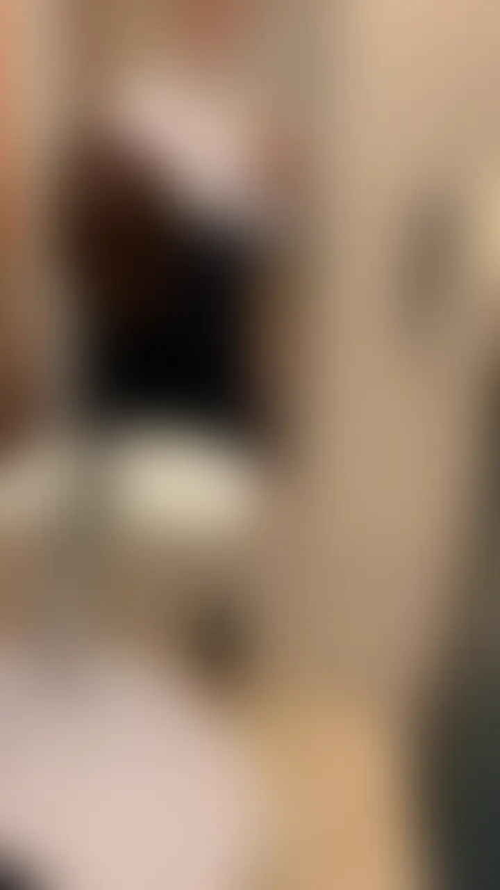 【生挿入大好き変態ちゃん】
鏡前で立ちバックからの
ベッド移動して激しい打ち付けセックス (2/2)