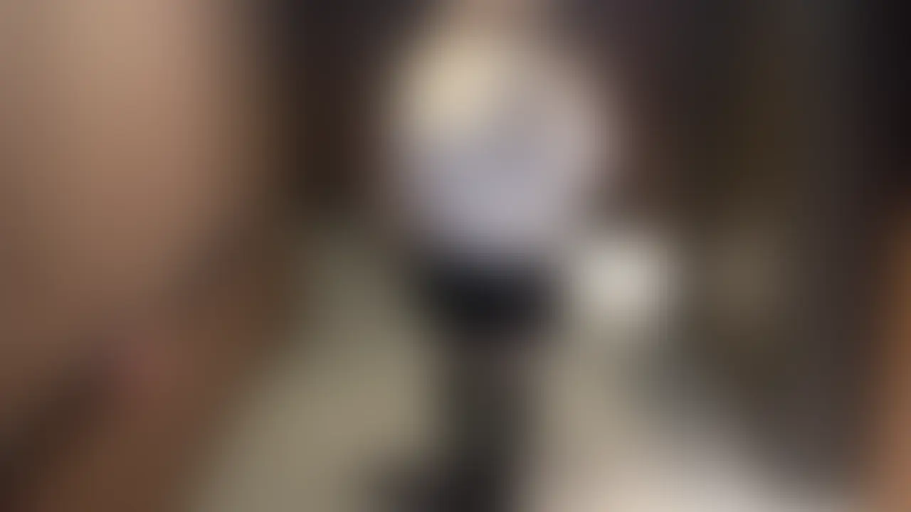Fカップ25歳ラウンジ嬢の女の子が仕事終わりに遊びにきてくれました。

この子モザイク越しにも可愛いの伝わりますよね。。ラウンジで働いてるだけあって顔めっちゃ可愛かったです。
最初はおとなしめな感じの子かな？と思ったんですけどおちんちん挿れたら可愛い声で喘ぎ始めてやっぱちょろいなとか思っちゃいました。 (2/2)