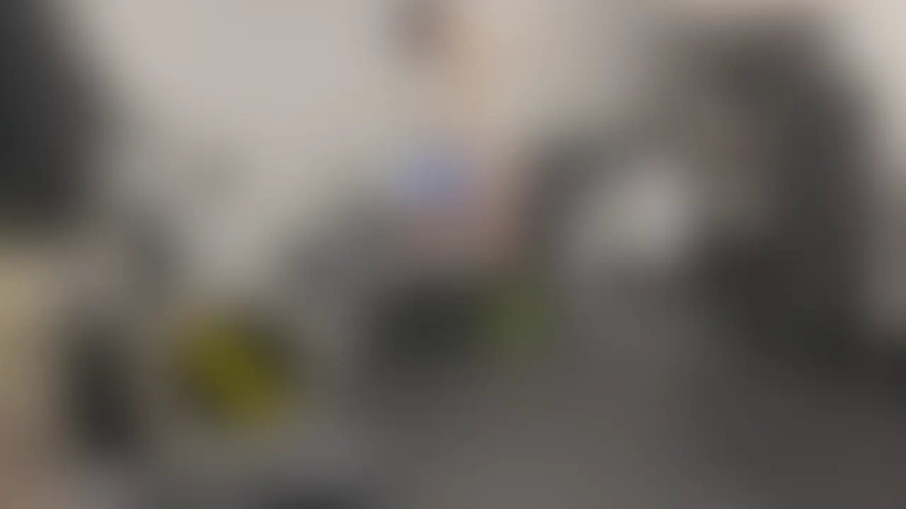 裏垢男子大学生「こた」君と筋トレ中にユニでこっそり抜きあいしちゃいました。 sample 1