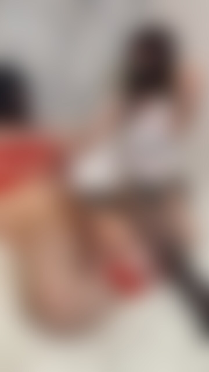 脇毛生えてる先生が好き?🤭
優しく触ってあげるね❤︎ (2/2)