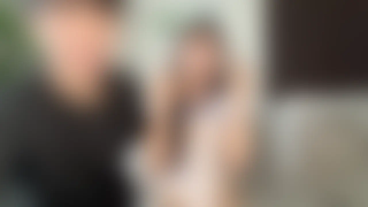 【中出し】21歳のホテルスタッフの女の子に人生初中出ししてきました
普段はホテルスタッフとして働いている21歳のBカップの女の子とハメ撮りしてきました。押しに弱そうな子だったので「アフピルあるから中出ししていい?」って聞いたら初めて中出しされたことないとのことだったので人生初奪ってきました。
41分42秒~斉藤さんもしてるので良かったらご覧下さい。
最近アフピル飲ませて中出しするのハマってるんですよね。
女の子の体内に自分の精子注ぎ込む感覚ほんと病みつきになってます。 (2/2)