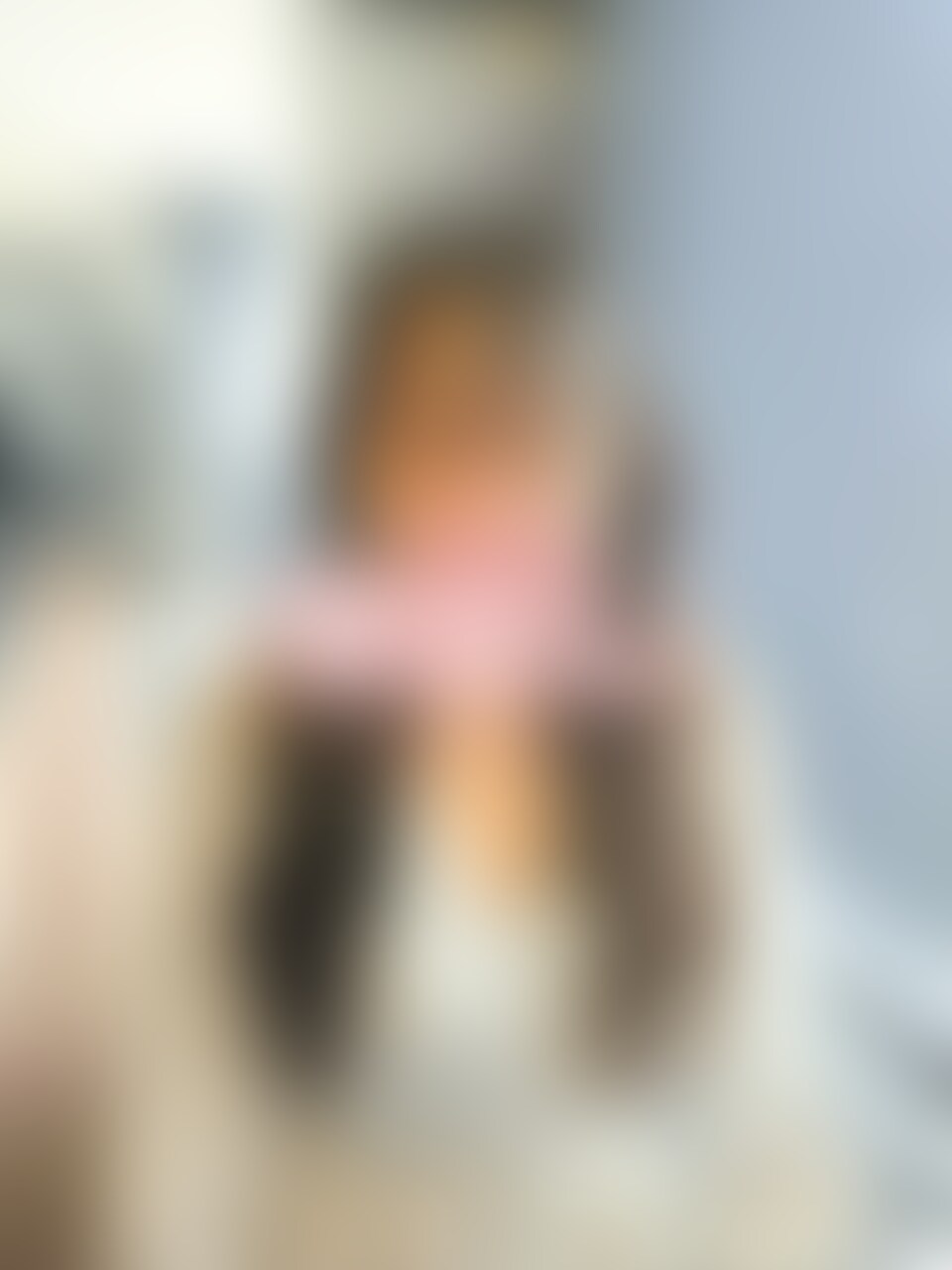 生ハメ21 彼氏に浮気された腹いせに中出しされに、久しぶりに爆乳美女が生ハメに来てくれました!
部屋に入ってすぐに濃厚ベロチューからスタート!
そのままシャワーも浴びずにおっ始めてしまいました!
吸うやつをあそこに当てたらあっというまに吸い込まれ、いくのを我慢してるみたいでしたが、堪えきれずに腰をイヤらしく動かしてる姿が激エロです💦
攻守交代して、根本まで咥えさせてのイラマチオからフェラチオ三昧は最高に気持ち良いです。そのまま騎乗位から生ハメ開始!
バックや立バックを堪能後、正常位で最後はたっぷり生中出し!
が、ここでまたもや彼女のかなり膣奥に発射した為か、ザーメンが出てきません。。。
妊娠の心配もありましたが、お構い無しにお掃除フェラをして貰いバイバイしました。
後で聞いたらシャワー終わったらいっぱい中から出てきたそうです💛 (2/2)