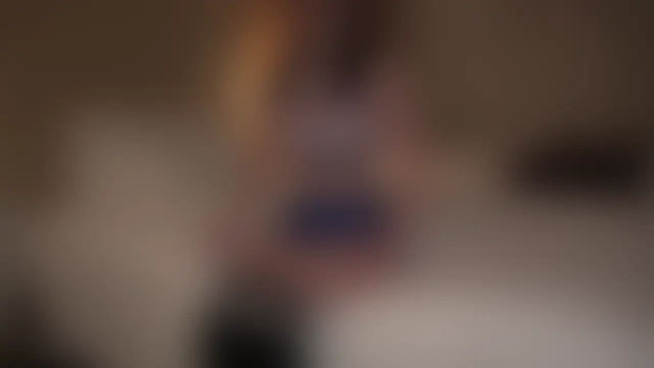 「Eカップ美乳の美容系OLお姉さんにエロコスプレを着せて3Pしてきた時のやつ」
スレンダーで美乳な美女が人生初複数プレイを経験しにきてくれたので体格のいい男2人で、しっかり使わせてもらった。
スタイルが良い人しか似合わないコスプレを着せてみたんですけど、似合いすぎて眼福。プレイも唾液いっぱいフェラも生まんこの締まりも一級品すぎた、、、
こんなに顔面強くてスタイル良い子が喘いでるの見て興奮しない男はいないw (2/2)