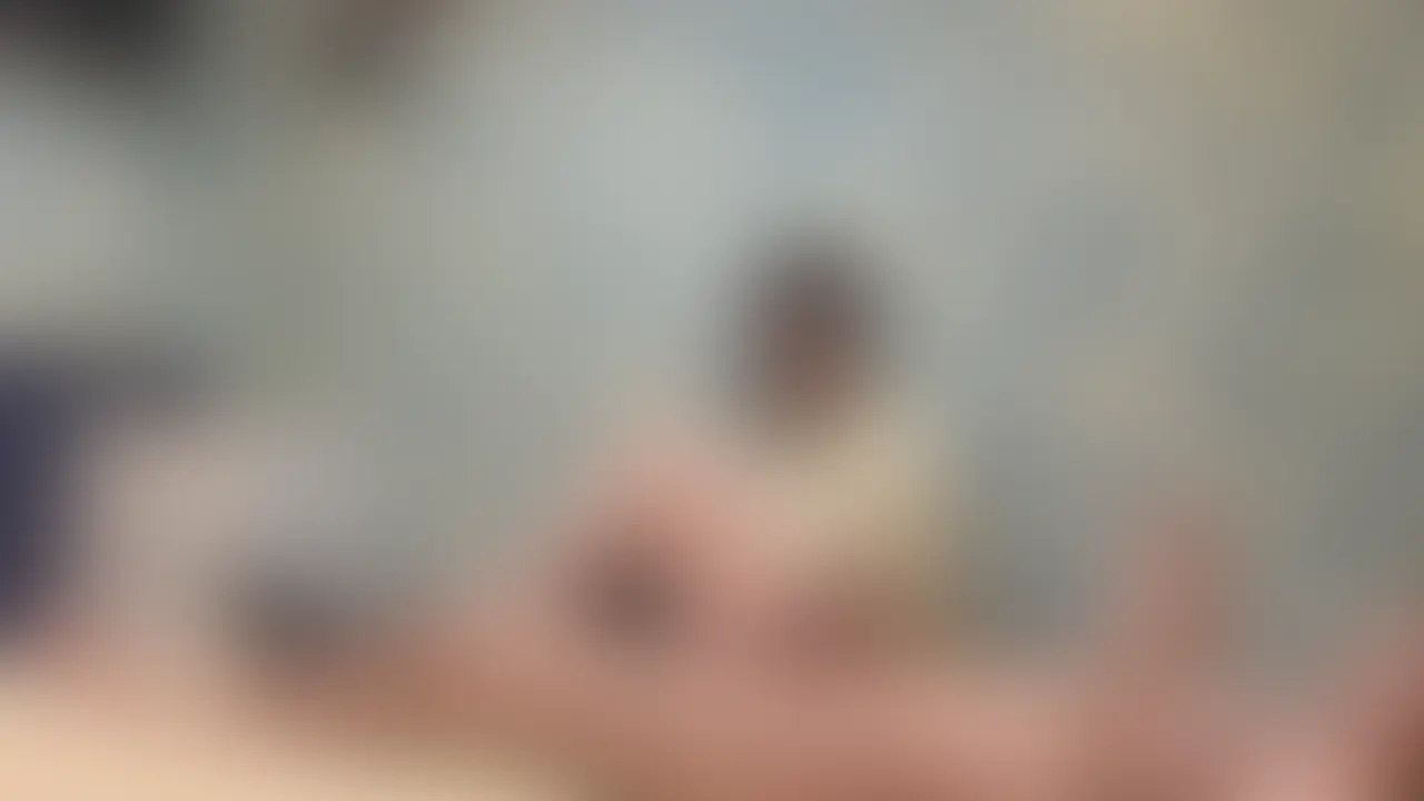 潮◯き&寸止め地獄🥰
色んな態勢詰め込んでるよ〜　
10分と12分30秒は見どころ🫣
最近うちの子遅漏気味になった代わりに潮お漏らしするようになっちゃって可愛い🥰

上手にお漏らしできた後はいつもの先っぽ綺麗に磨かなきゃね✨ (2/2)