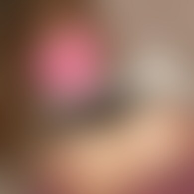 Hカップの巨乳女子大生P女チャンです❤️
見るからに天然の美爆乳😍💓
お尻も大きくて騎乗位でバスンバスンと打ちつけるたびに膣奥まで当たります🤤💓
肉棒をすっぽりと包み隠してしまう圧巻のパイズリをぜひご覧ください😘❤️❤️❤️ (2/2)