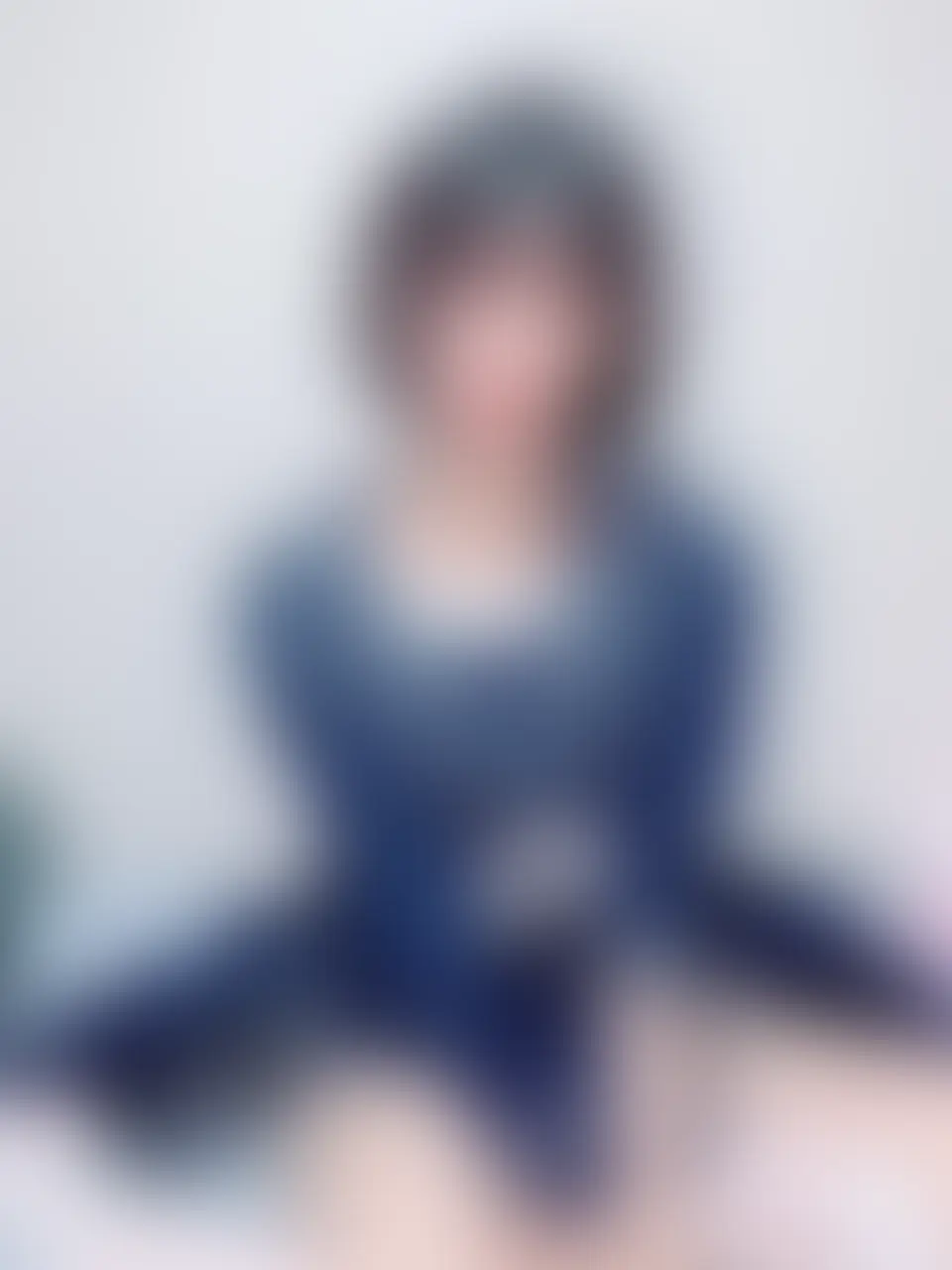 パンツ脱いでクリイキオナニー❤️

※前半なぜか音小さいです💦 (2/2)