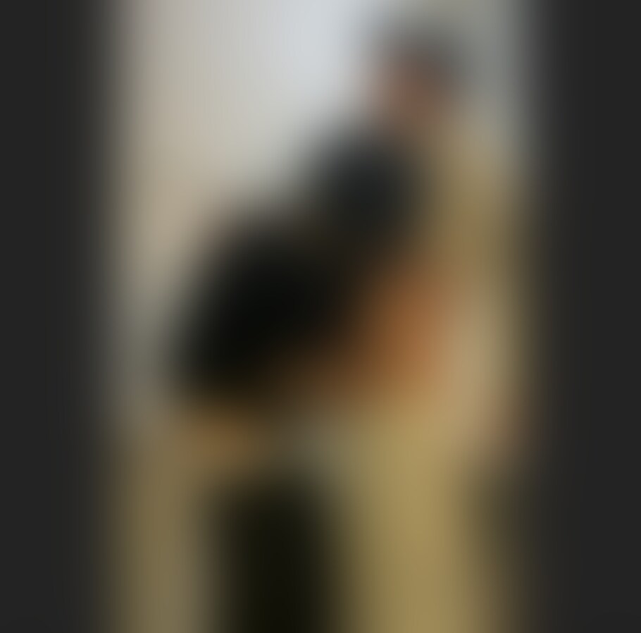 近所のお○○○さんに誘われて公衆トイレで露出セックス〜前半〜 sample 1