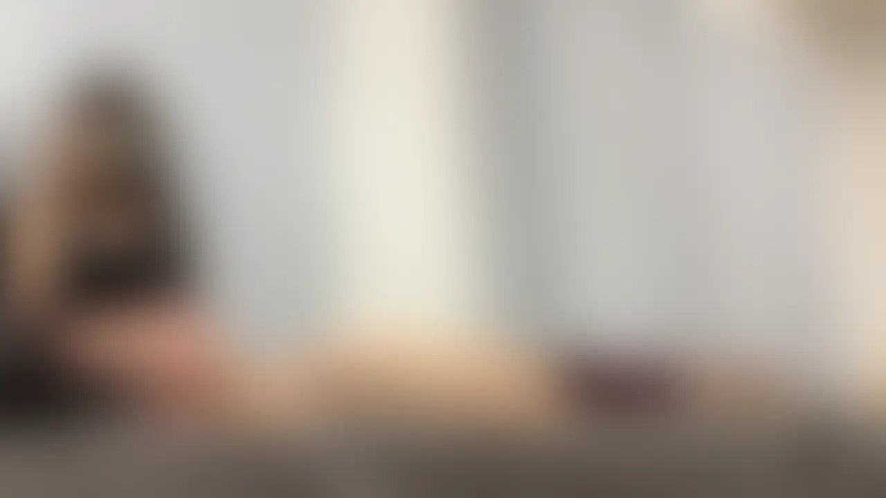 顔舐めで唾液まみれる中、違うギャルにだるそうに撮影されました。
鼻もしっかりじゅぽじゅぽ吸引。
顎からおでこ辺りまで一直線で舌が這います。
No.32 (2/2)